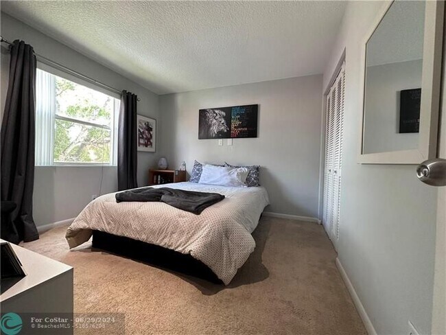 Building Photo - 22423 Overture Cir