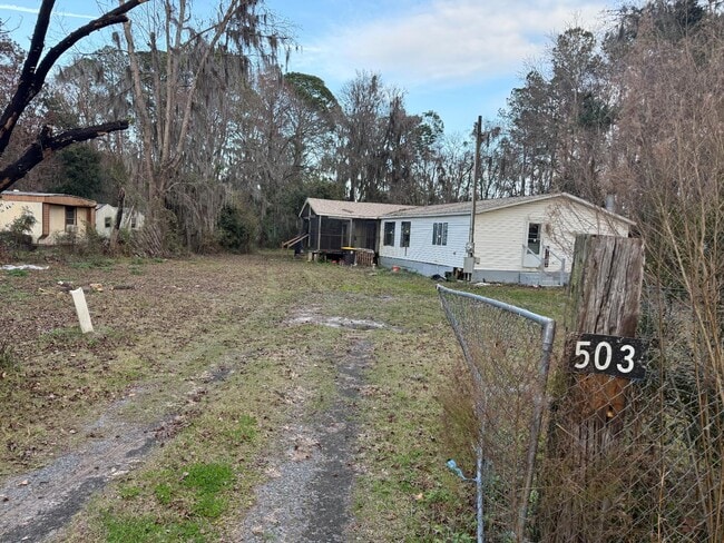 Building Photo - 503 Maple Ave