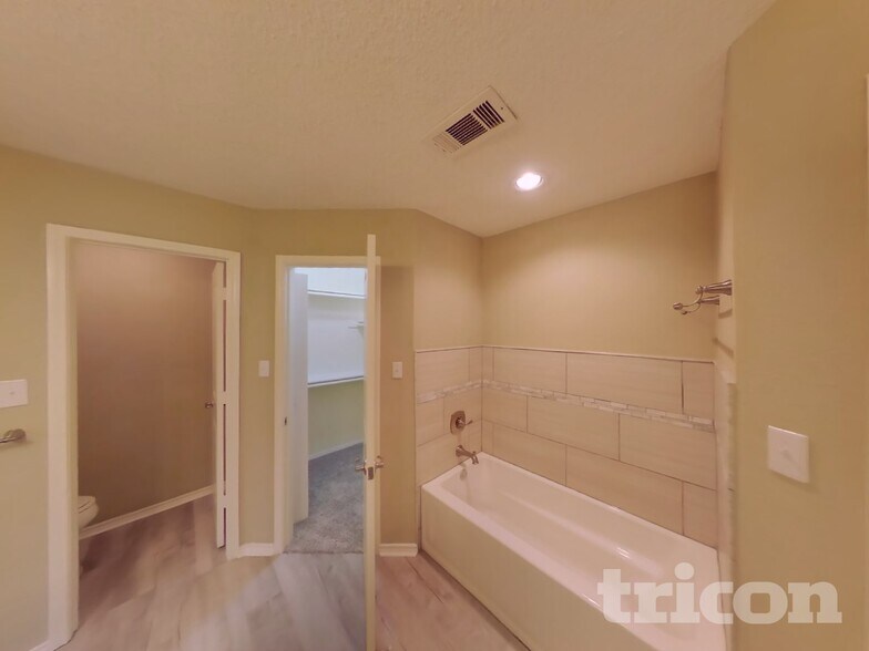 Building Photo - 3427 Waterview Trail