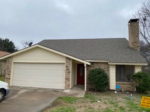 Building Photo - 1473 Rockshire Dr