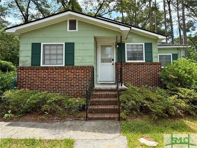 Building Photo - 108 Tyler St