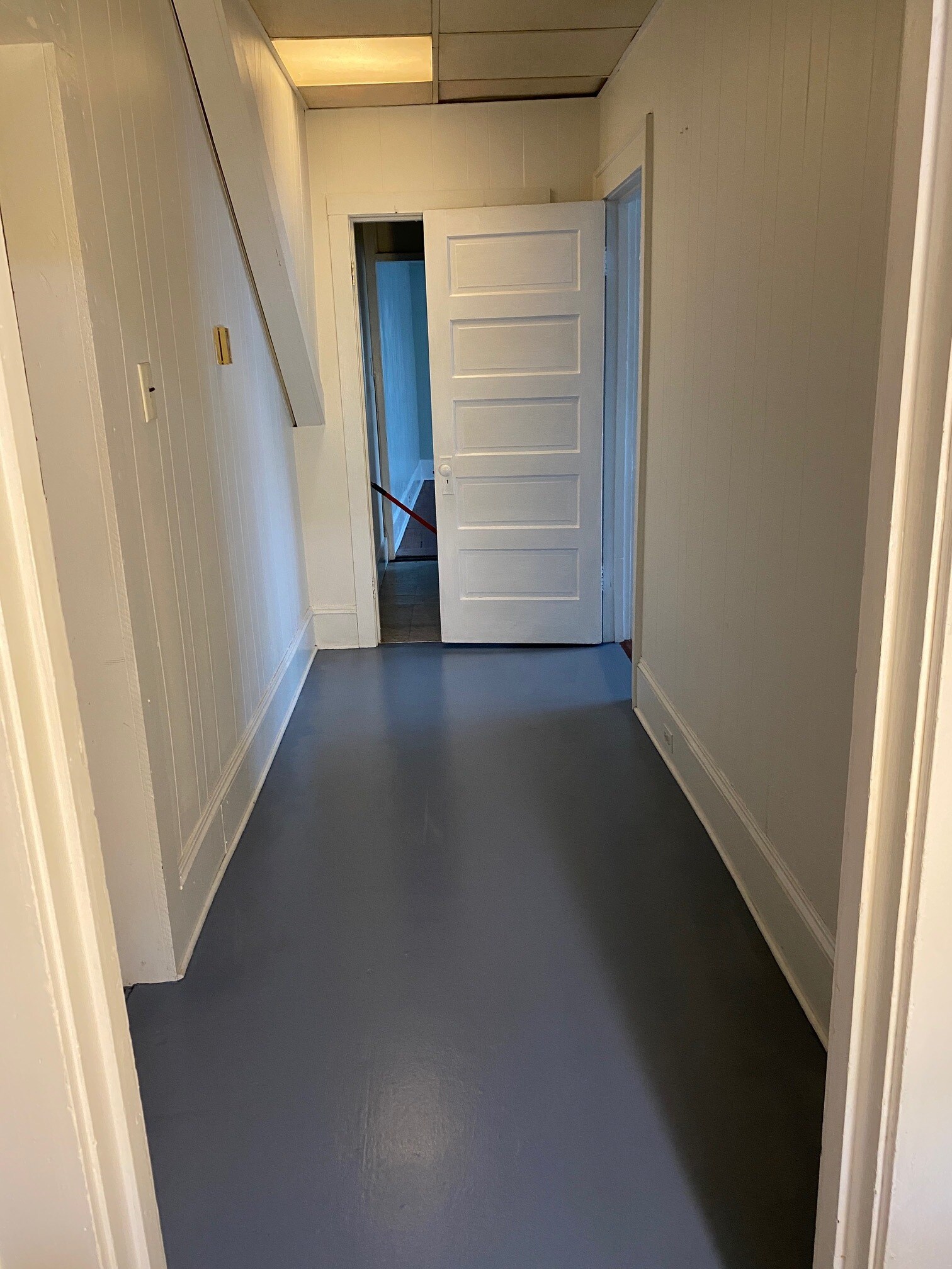 Building Photo - 220 W End Blvd