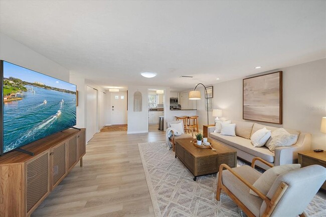 Building Photo - 2650 Leafy Ln