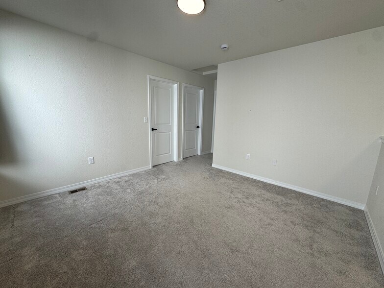 Building Photo - 5011 Amazonite Dr