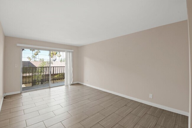 Building Photo - 129 N Cabrillo Ave