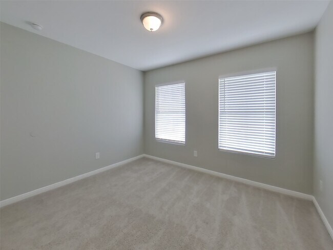 Building Photo - 10050 Cerritos dr