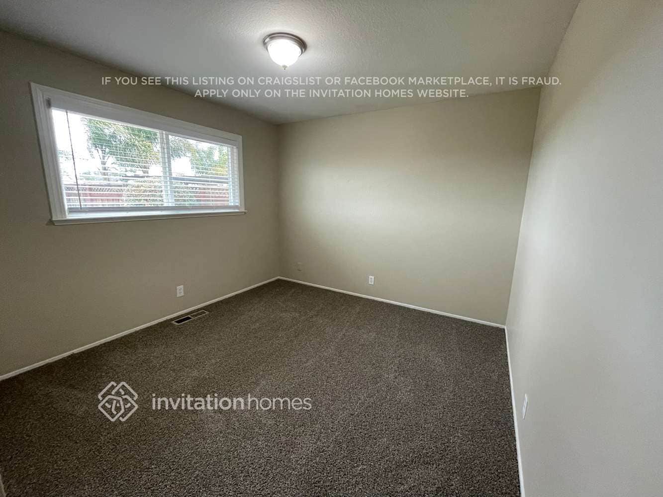 Building Photo - 3343 Hacienda Way