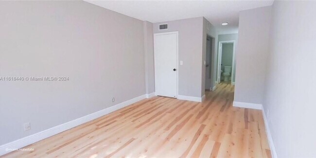 Building Photo - 6500 Cypress Rd