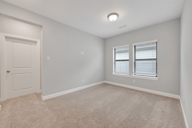 Building Photo - 3311 Full Bellied Ln