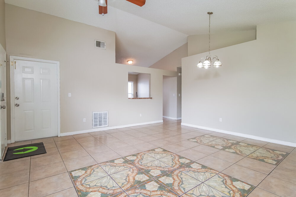 Building Photo - 3744 Dartford Dr