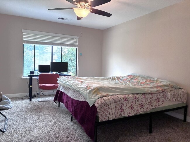 Building Photo - 1430 Fir Ave