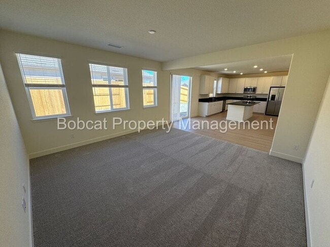 Building Photo - 1484 W Sunset Way