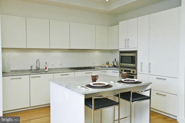Building Photo - 1177 22nd St NW