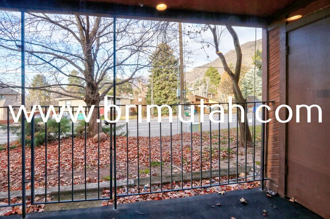 Building Photo - 3685 E 3820 S