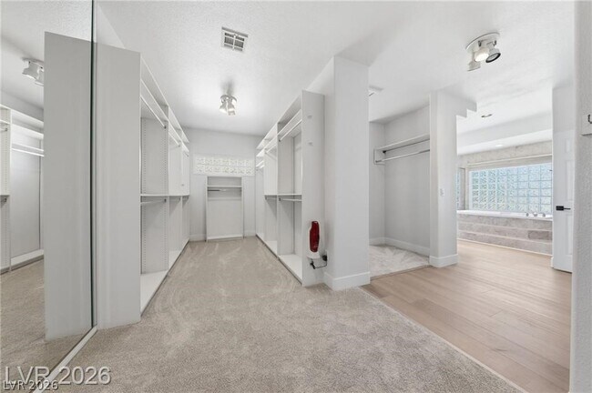 Building Photo - 5424 Castle Vista Ct