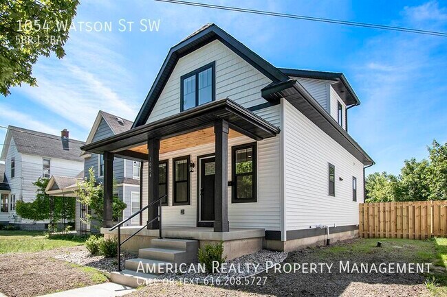 Primary Photo - 1054 Watson St SW