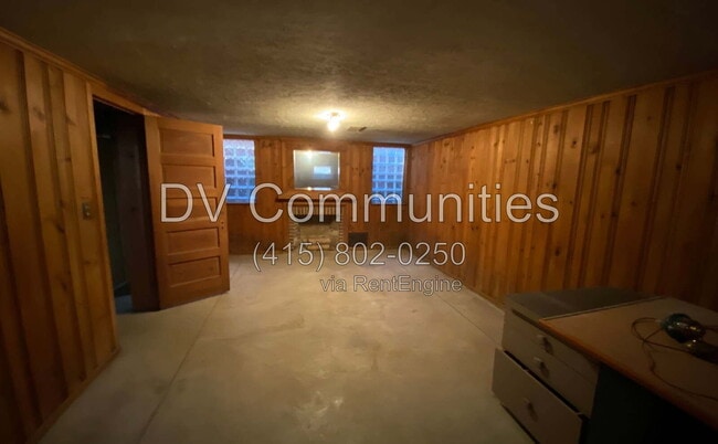 Building Photo - 3570 Lynnfield Rd