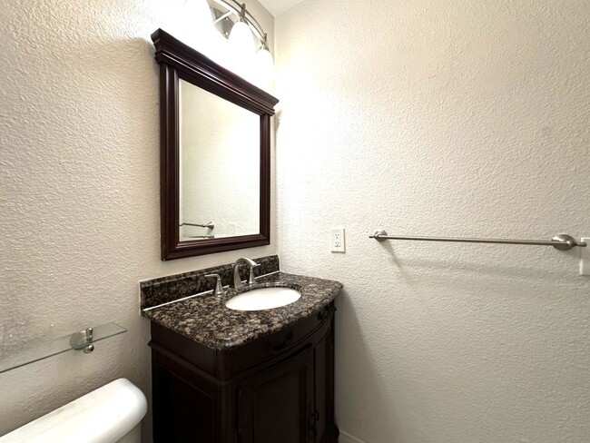 Building Photo - 4BR/3BA House in Rancho Penasquitos - Powa...