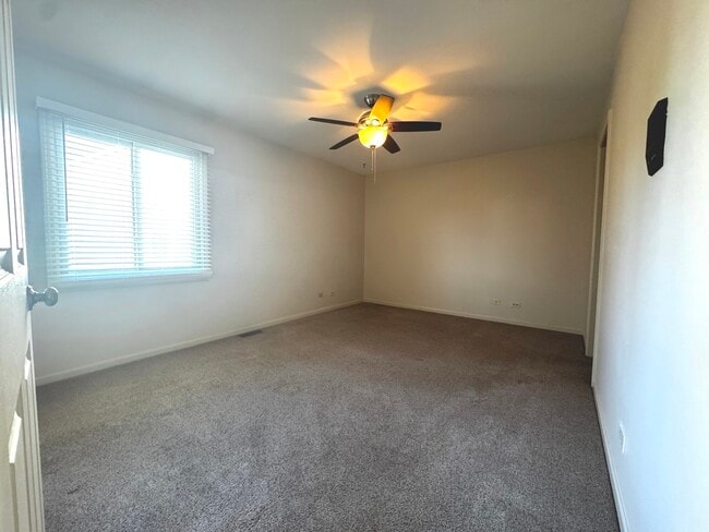 Building Photo - 6 Cimarron Ct