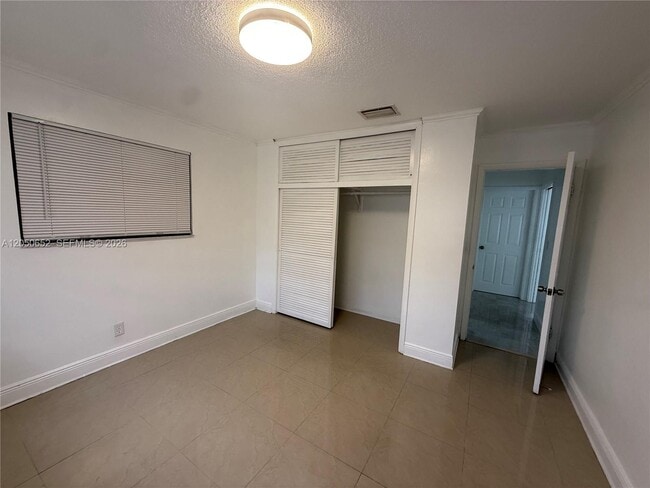 Building Photo - 2100 N 52nd Ave