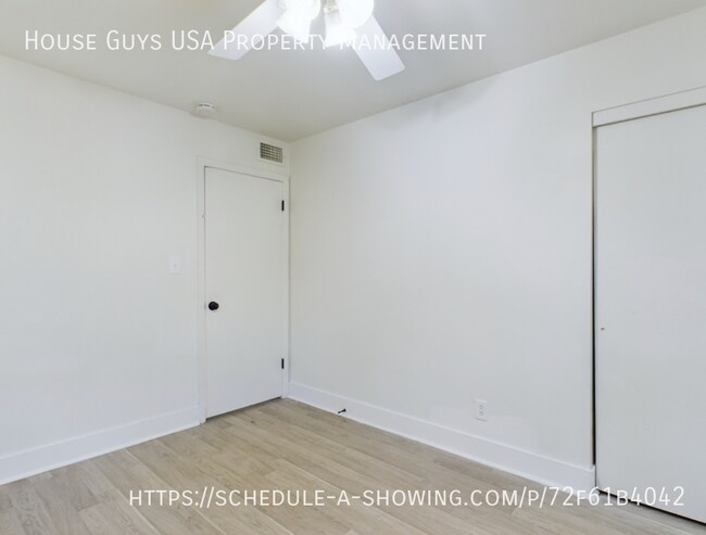 Building Photo - 15411 Barat Ave