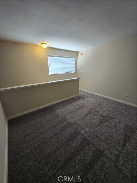 Building Photo - 5520 Owensmouth Ave