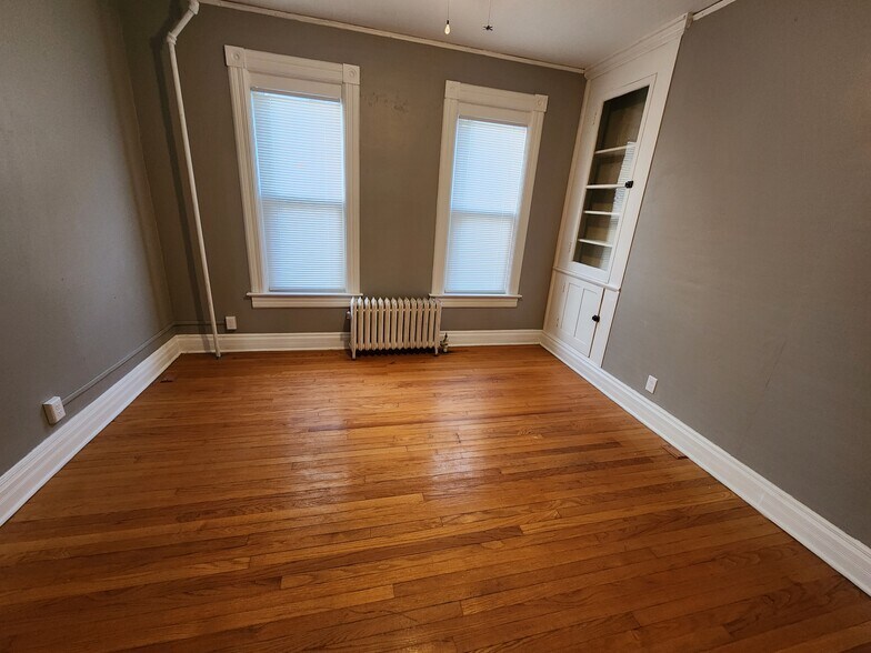 Bedroom 2a - 207 N 6th St