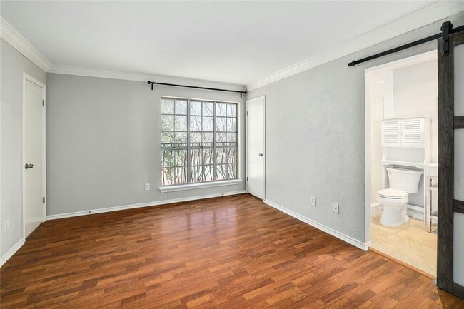 Building Photo - 2002 Millay Dr