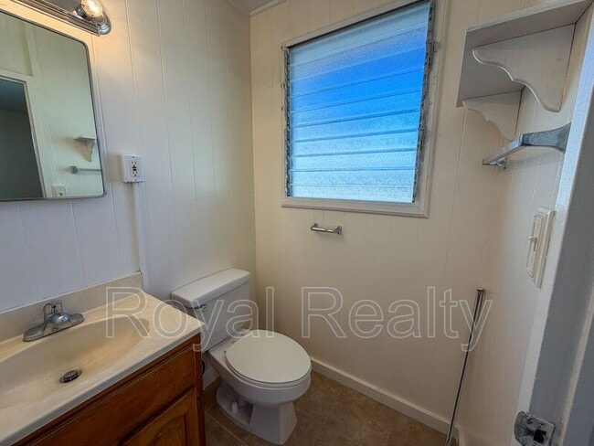 Building Photo - 522 Punaa St