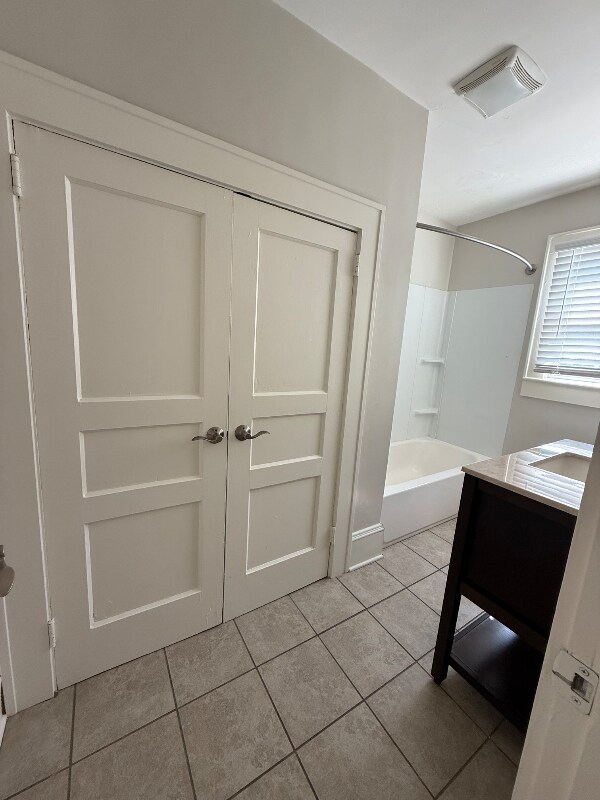 Building Photo - 315 Hillcrest Dr