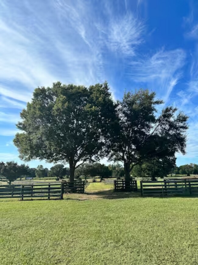 Enjoy the Views - 1350 NE 105th Ln