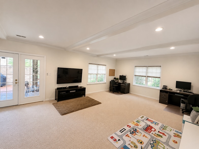Building Photo - 8904 Barrowgate Ct