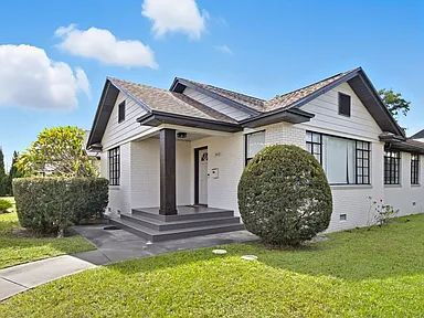 Building Photo - Fall Semester Move-In | Spacious 5BR Home in Ridgewood Park