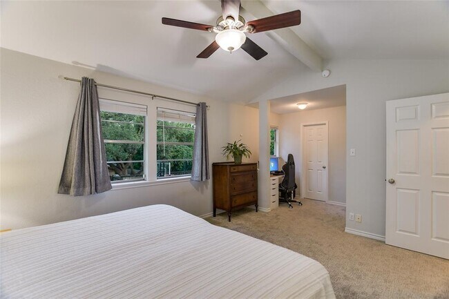 Building Photo - 7615 Rockpoint Dr