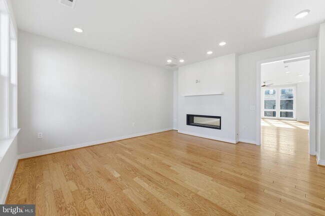 Building Photo - 13331 Launders St