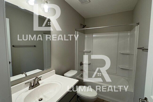 Building Photo - 518 Glenhaven Wy