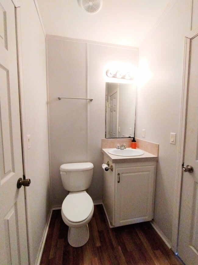 Building Photo - 299 Cayenne St