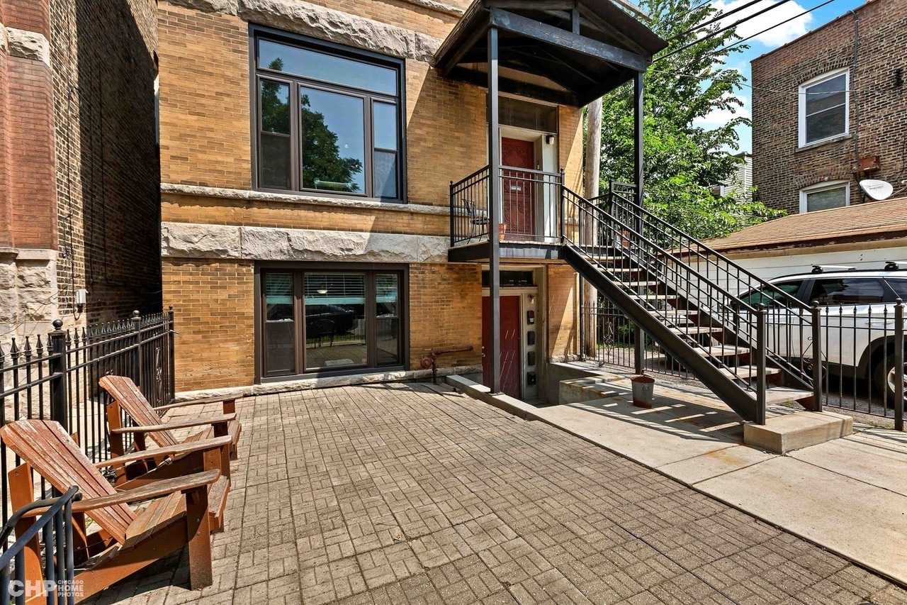 Building Photo - 2610 W Rice St