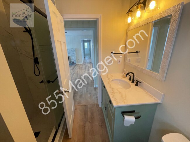 Building Photo - REDUCED RENT Exceptional Rental Opportunit...