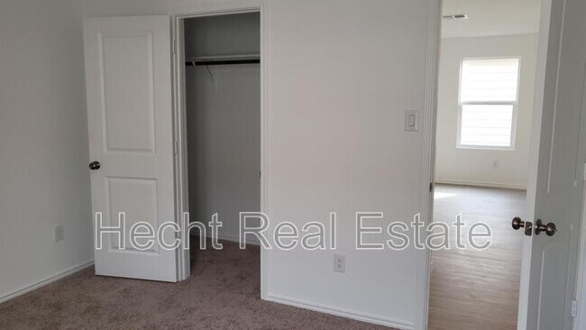 Building Photo - 9239 Navarro Vis