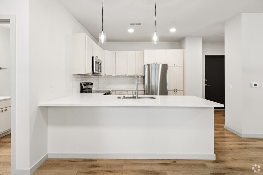 3BR, 3BA - 1,769SF - Kitchen - Allen Bay