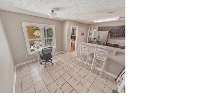 Building Photo - 115 Juniper Ct