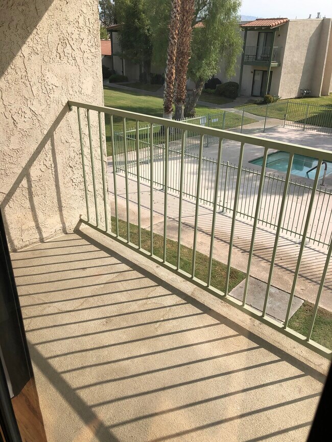 Building Photo - 32 Lakeview Cir