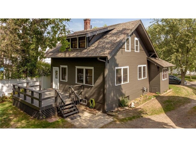 Primary Photo - 2 Bedroom, 1 Bathroom Single-Family Home w...