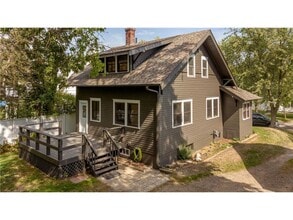Building Photo - 215 Chippewa St