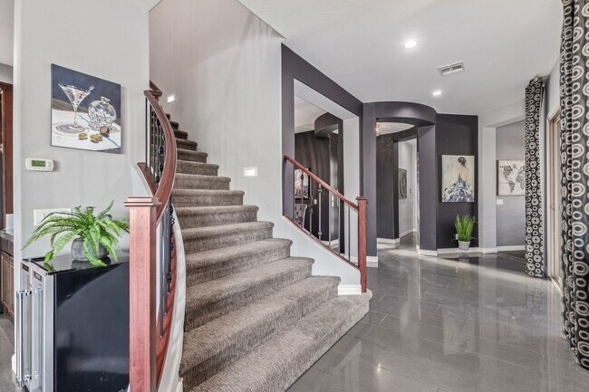 Building Photo - INCREDIBLE Executive Style homes in the po...