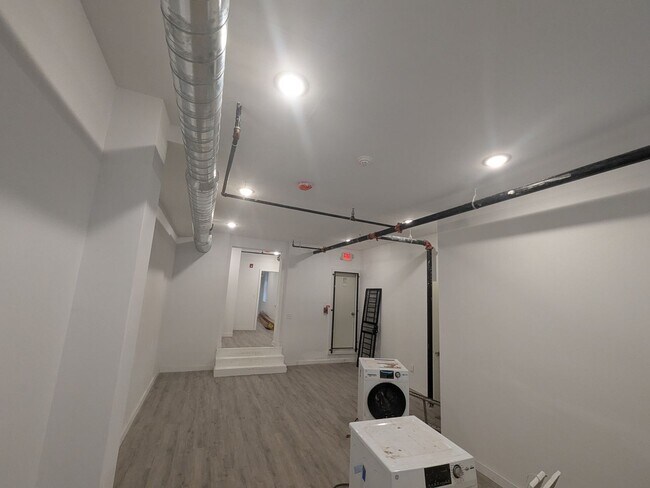 Building Photo - 6614 Rising Sun Ave