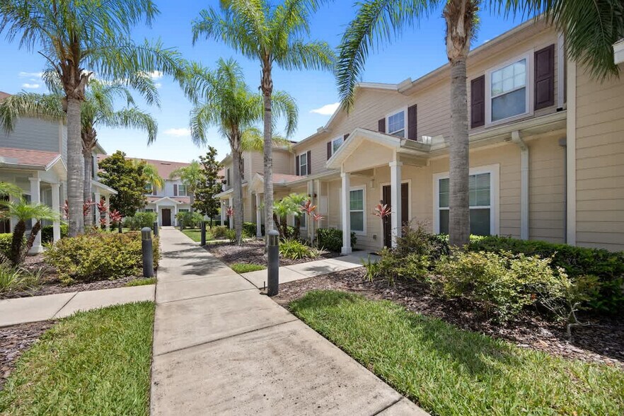 Building Photo - 3210 Gold Ln