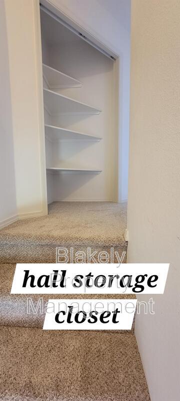 Building Photo - 11298 W Stallion Ln