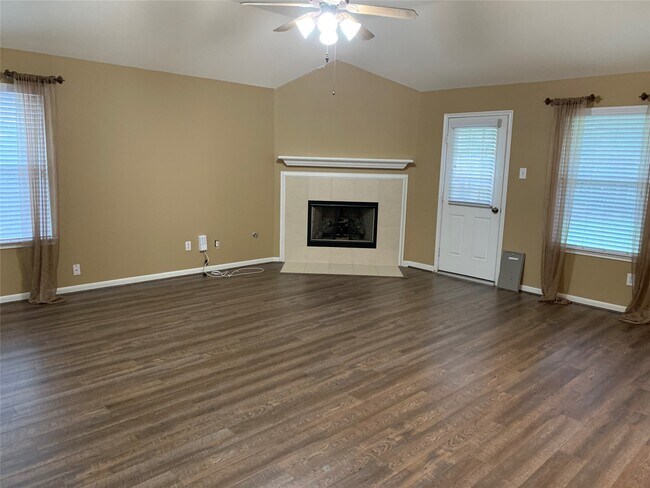 Building Photo - 13223 Heather Falls Dr